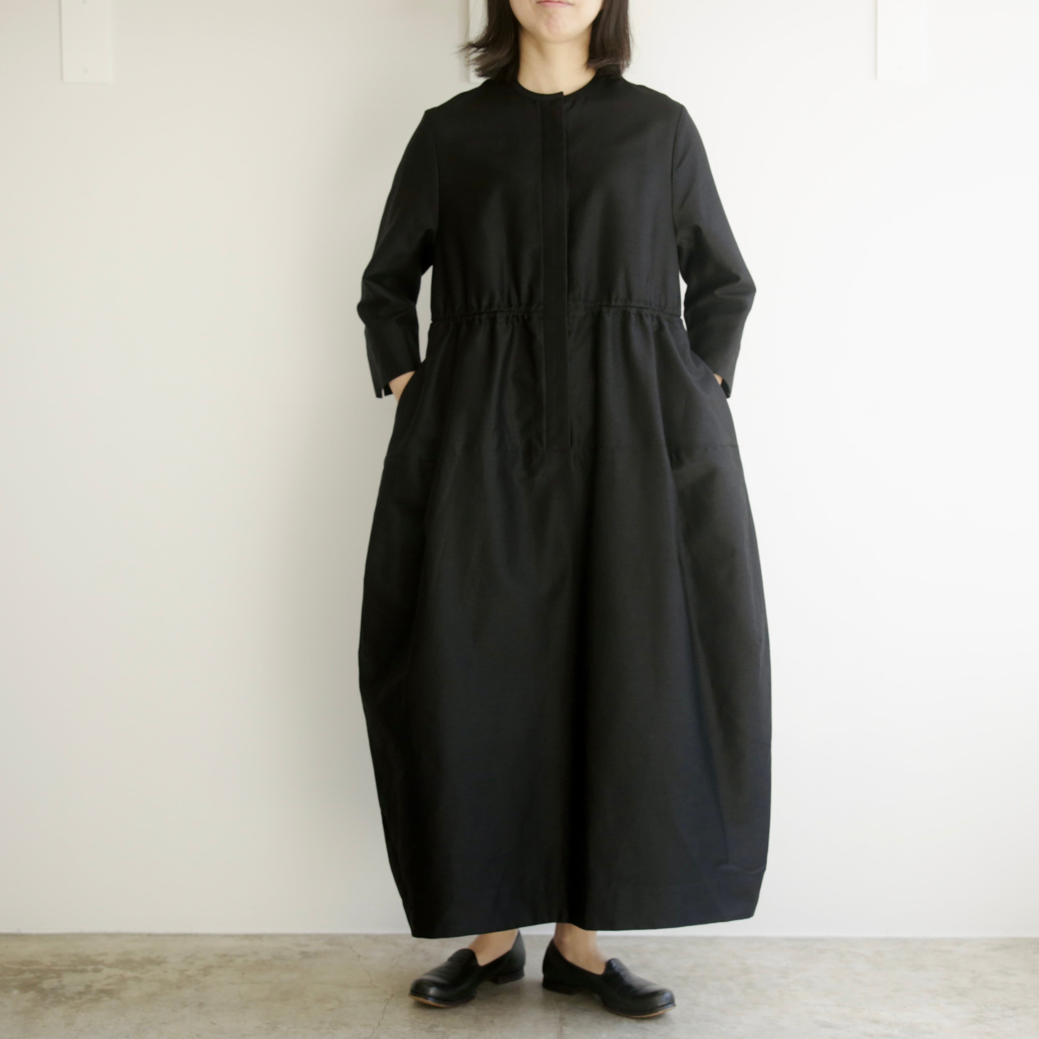 TENNE HANDCRAFTED MODERN ロングワンピースドレス tenne handcrafted modern -Black Dress- | genre
