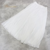 社交ダンス 衣装 スカート レッスンウェア ホワイト系 練習着 ラインストーン 白 無地 シンプル フォーマル 上品 清楚 ステージ衣装 ロングスカート フレアスカート ティアード風 ウエストファスナー仕様 伸縮性あり ラインストーン装飾 オールホワイト 華やか きれいめ 大人可愛い フォーマルウェア 演奏会 発表会 ダンスレッスン ラテン タンゴ モダン フリル ふんわり 透け感なし 上品コーデ 綺麗めファッション ドレス風 レディース 婦人用 ホワイトドレス skirt レッスンスカート