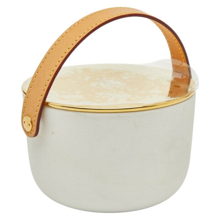 未使用　ルイヴィトン　ILE BLANCHE ミディアムキャンドル ルイ ヴィトン ILE BLANCHE イル ブランシュ ミディアム パフュームド
