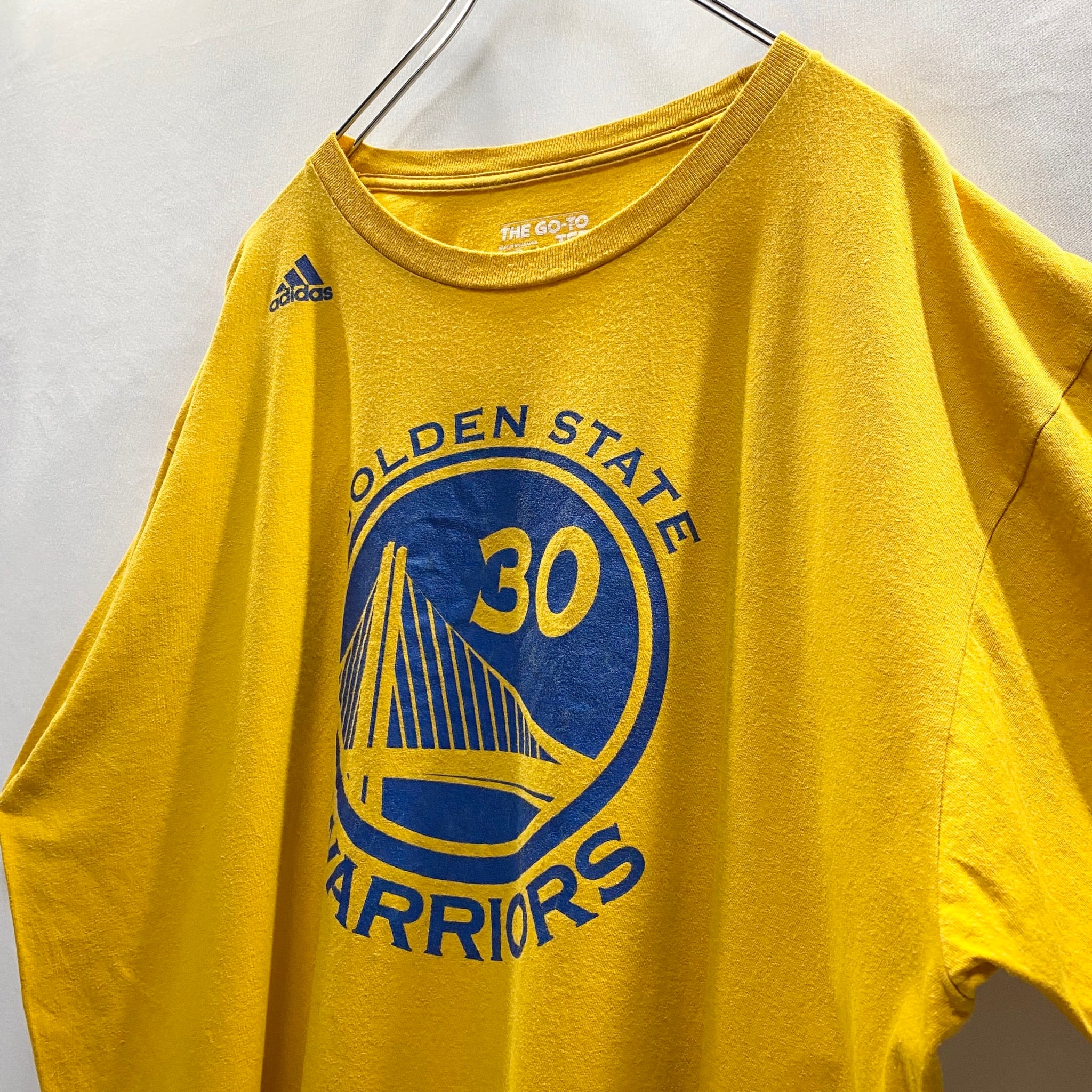 adidas × Golden State Warriors アディダス × ゴールデンステート ウォリアーズ #30 CURRY カリー Logo T -Shirt | 古着屋 -LOW PRICE PARK-