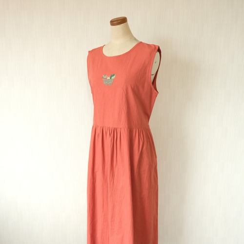 お野菜の刺繍 ノースリーブワンピース