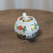 村田菜穂美作　ティーポット「黄赤花唐草もよう」 B［210413000］