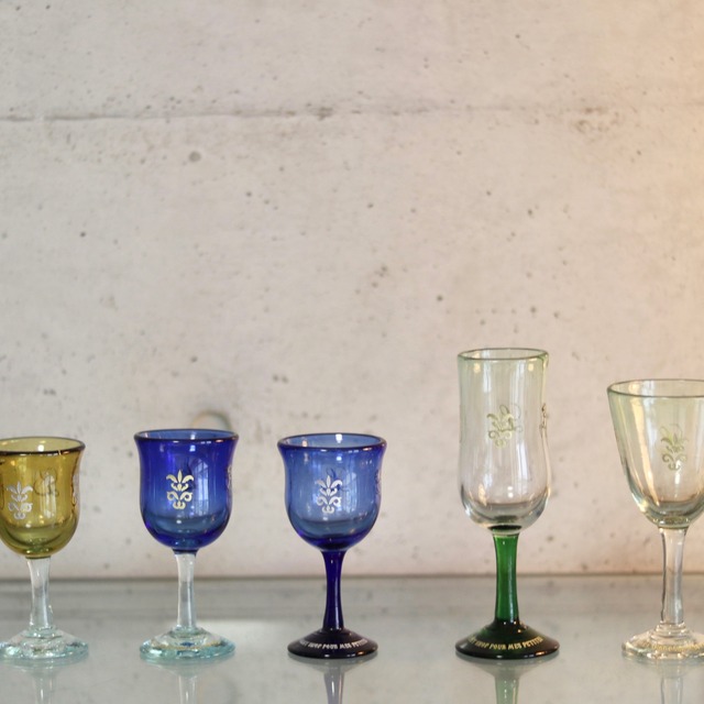 オリジナル琉球ガラス：ワイングラス　エンブレム10