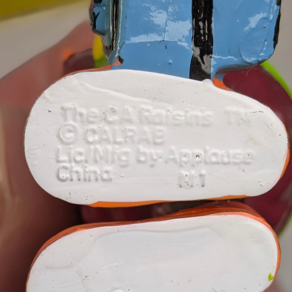 ☆ VINTAGE 1991 ☆ 【 California Raisins（カリフォルニアレーズン）】『 Benny Bowler ( ベニー ) / Hardee's / CARD有り 』 ハーディーズ ミールトイシリーズ / PVC フィギュア ビンテージトイ 〚アメリカン雑貨 アメトイ〛