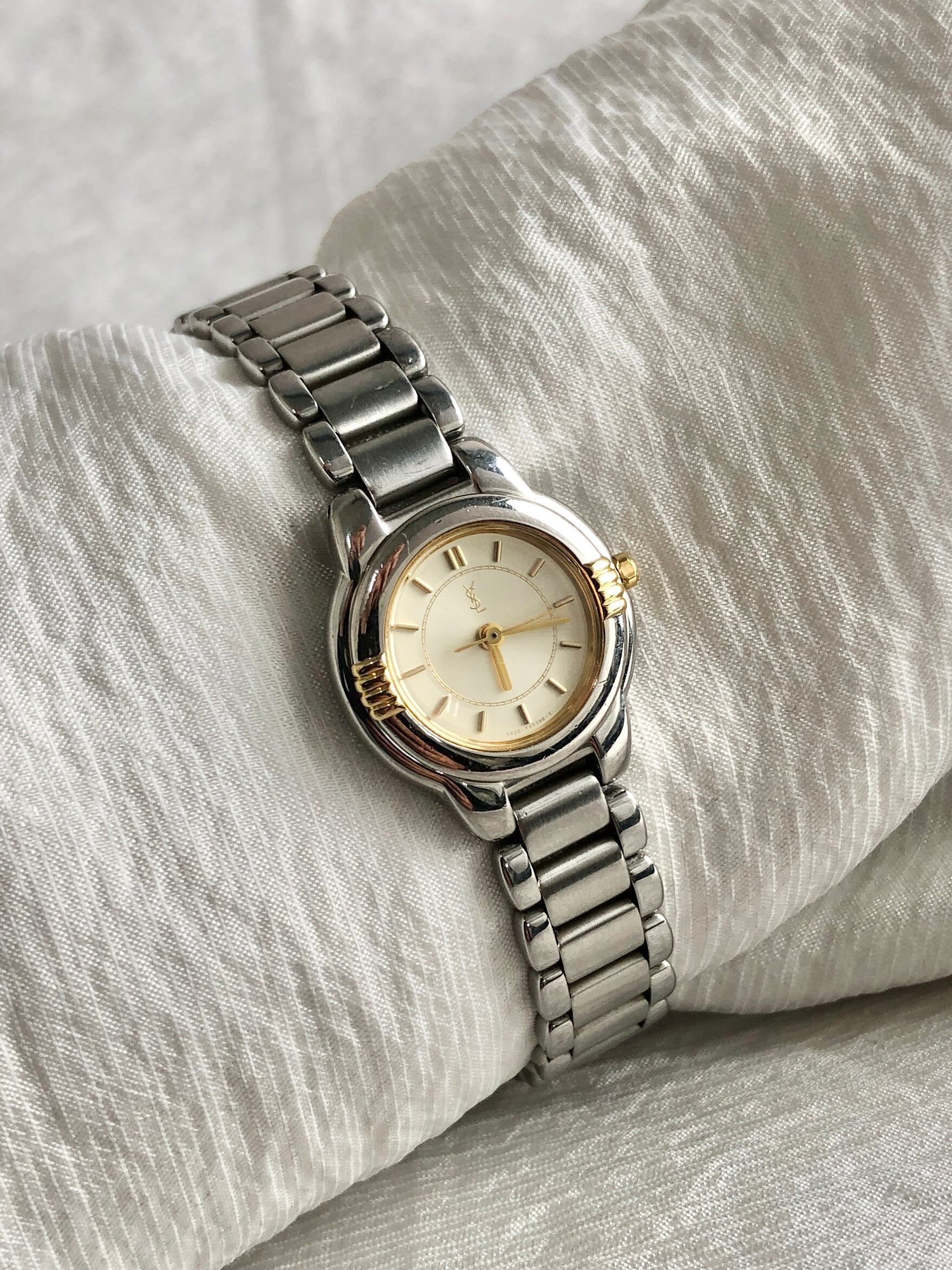 Yves Saint Laurent イヴ・サンローラン 腕時計 シルバー ステンレススチール クウォーツ 5930-F91474 TA vintage ヴィンテージ オールド 2xuc88