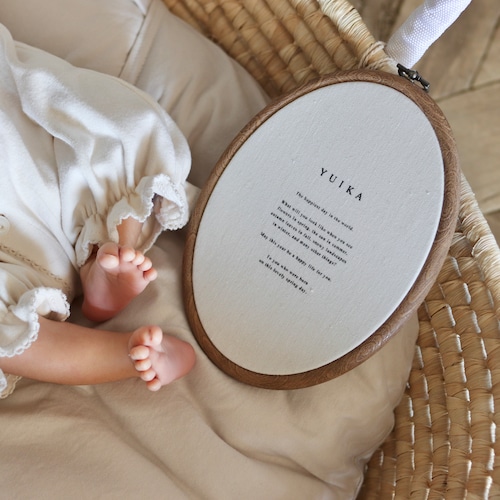 【 約1ヶ月後発送 】名前のみでOK「はじめまして」に間に合う命名書 “ oval ” | fabric name board | コットンリネンのファブリックネー厶ボード | 布の命名書 | アンティーク