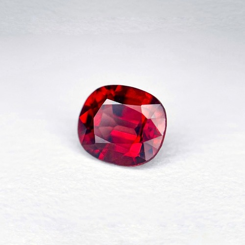 レッドスピネル 0.838ct