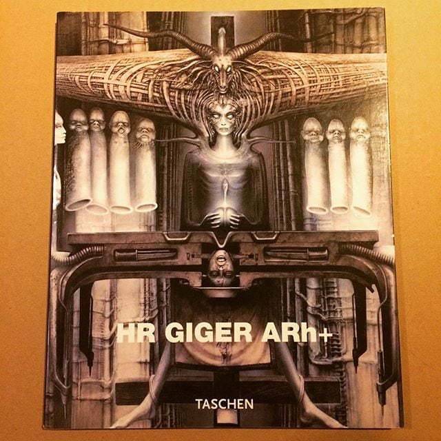 作品集「Hr Giger Arh+」 | 古本トロニカ 通販オンラインショップ