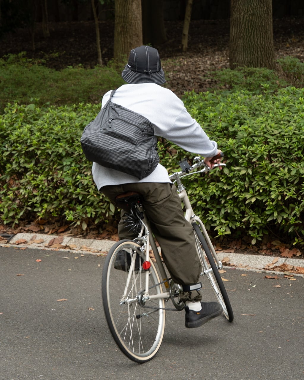 NYLON SHOULDER BAG PREMIUM BLACK | What's up?