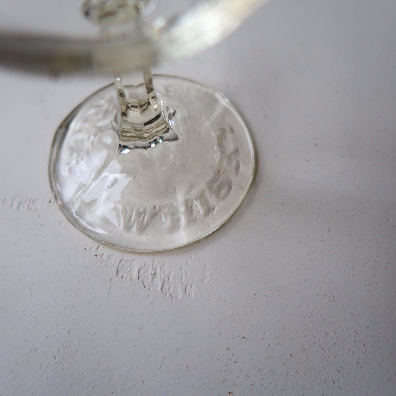 ほんのり飴色のウイスキーグラス