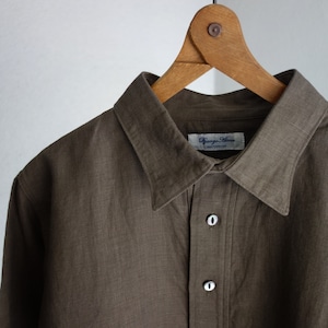 classic linen tailor shirt / olive