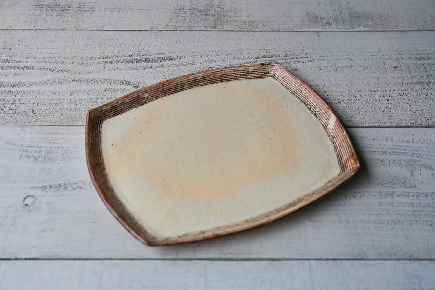 【新品、未使用】渕プラチナ長角皿　６枚セット 新品、未使用】渕プラチナ長角皿 6枚セット いつもの和食もグッと高級