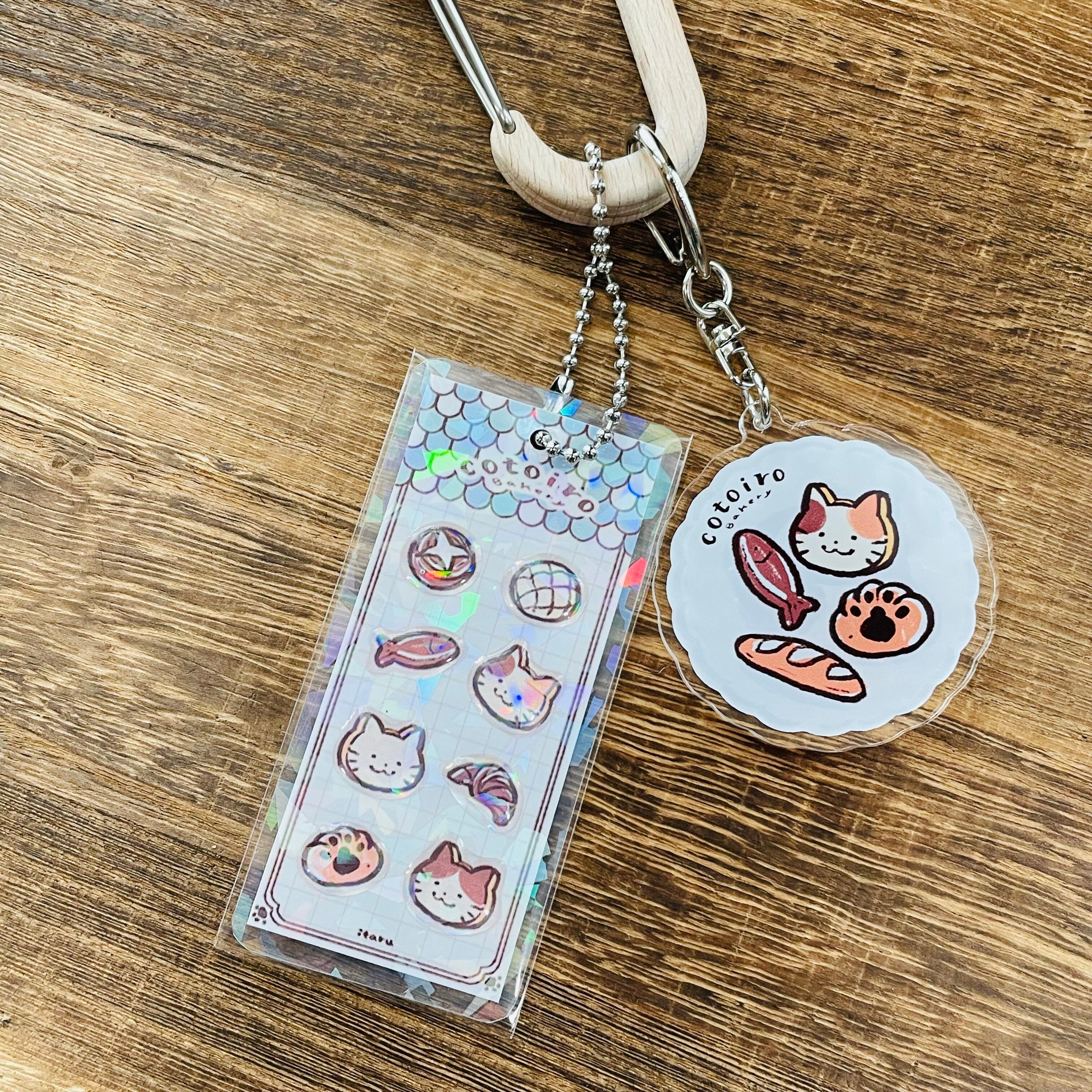 Oコトイロベーカリー｜ぷっくりシール風チャーム｜ 猫雑貨 猫モチーフ 猫グッズ アクセサリー ミニチュア