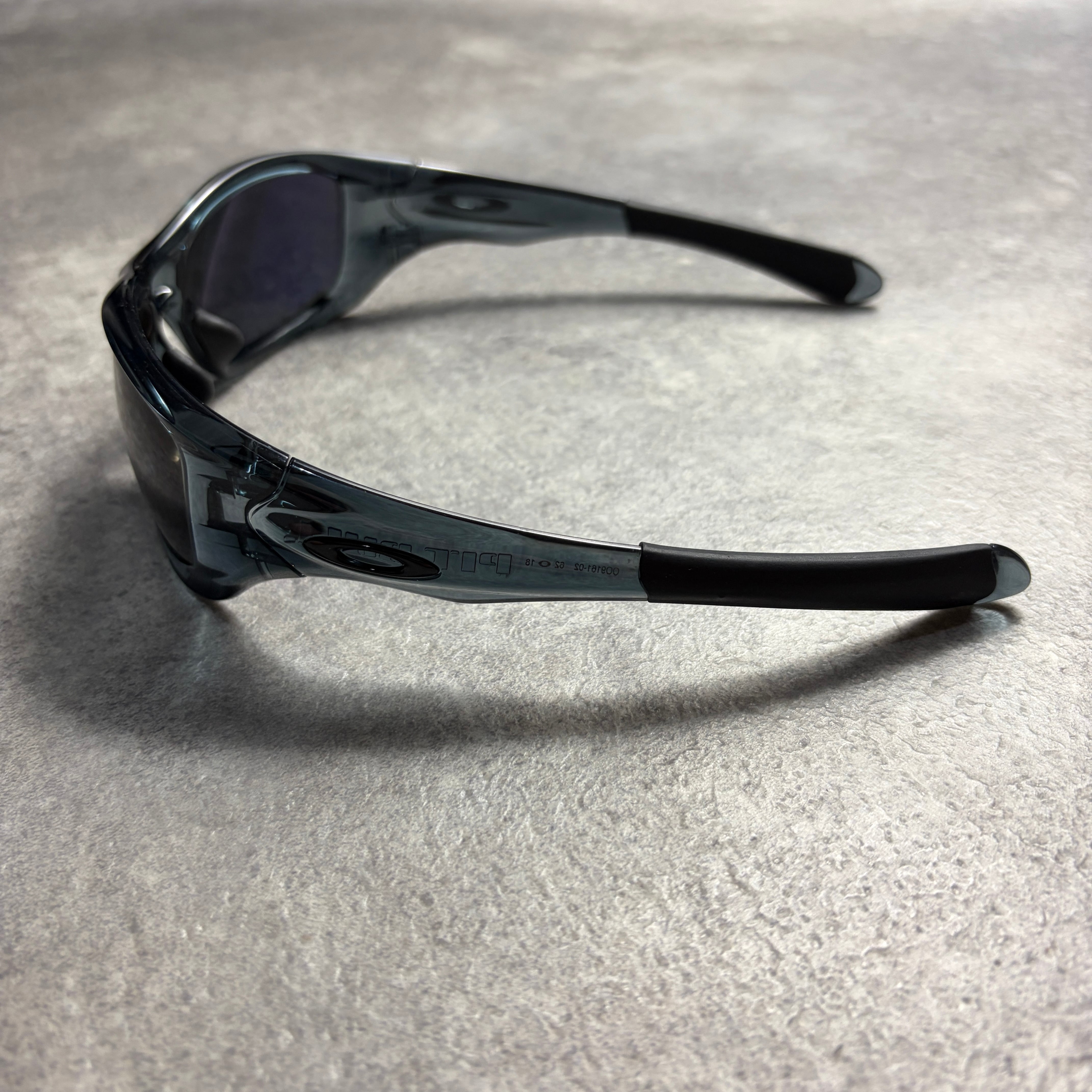 小物 00s OAKLEY PIT BULL SUNGLASSES ARCHIVE 00s OAKLEY PIT BULL SUNGLASSES ARCHIVE | LOST