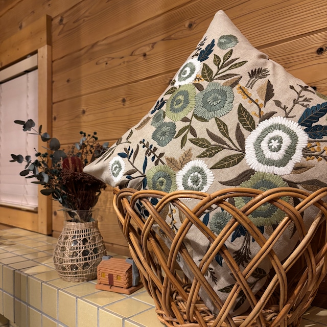 CUSHION COVER PEONY（クッションカバー　北欧　柄：ピオニー）