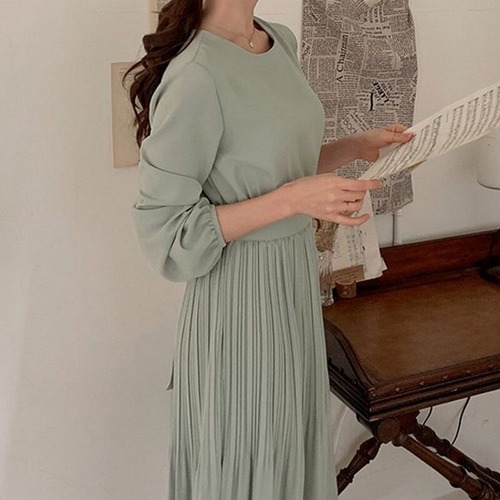 〖TOP2〗プリーツワンピース A-138