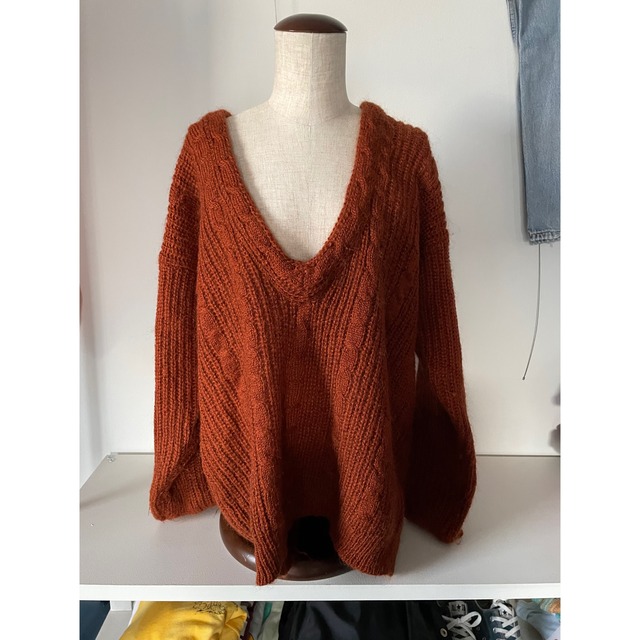 MOHAIR terra-cotta vneck knit