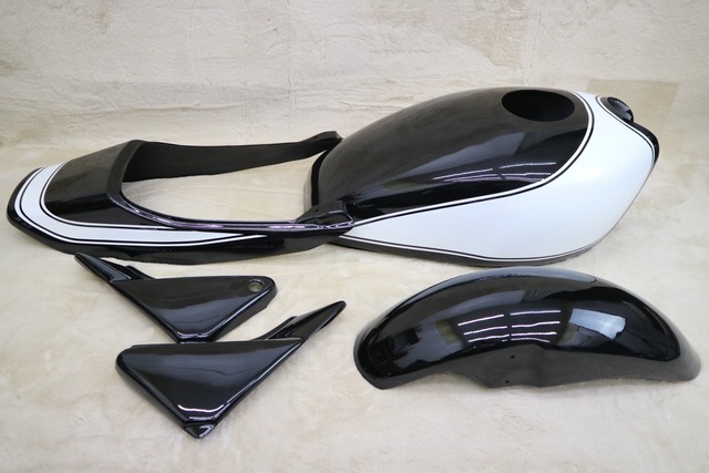 XJR400 beetスプロケカバー 重り