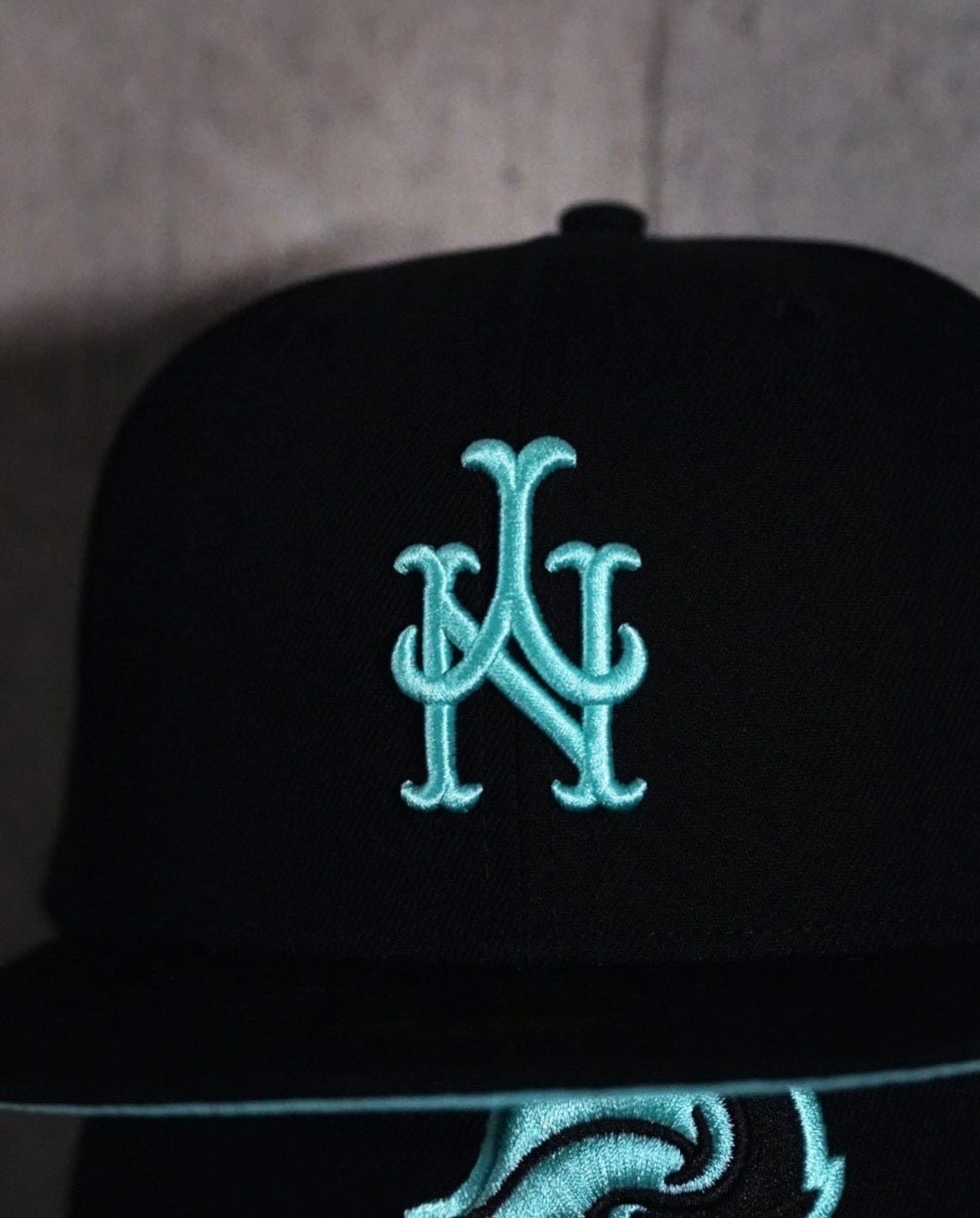 《告知》【gifthat別注】NEW ERA 59FIFTY/5950 ニューヨーク・メッツ -The Blue -