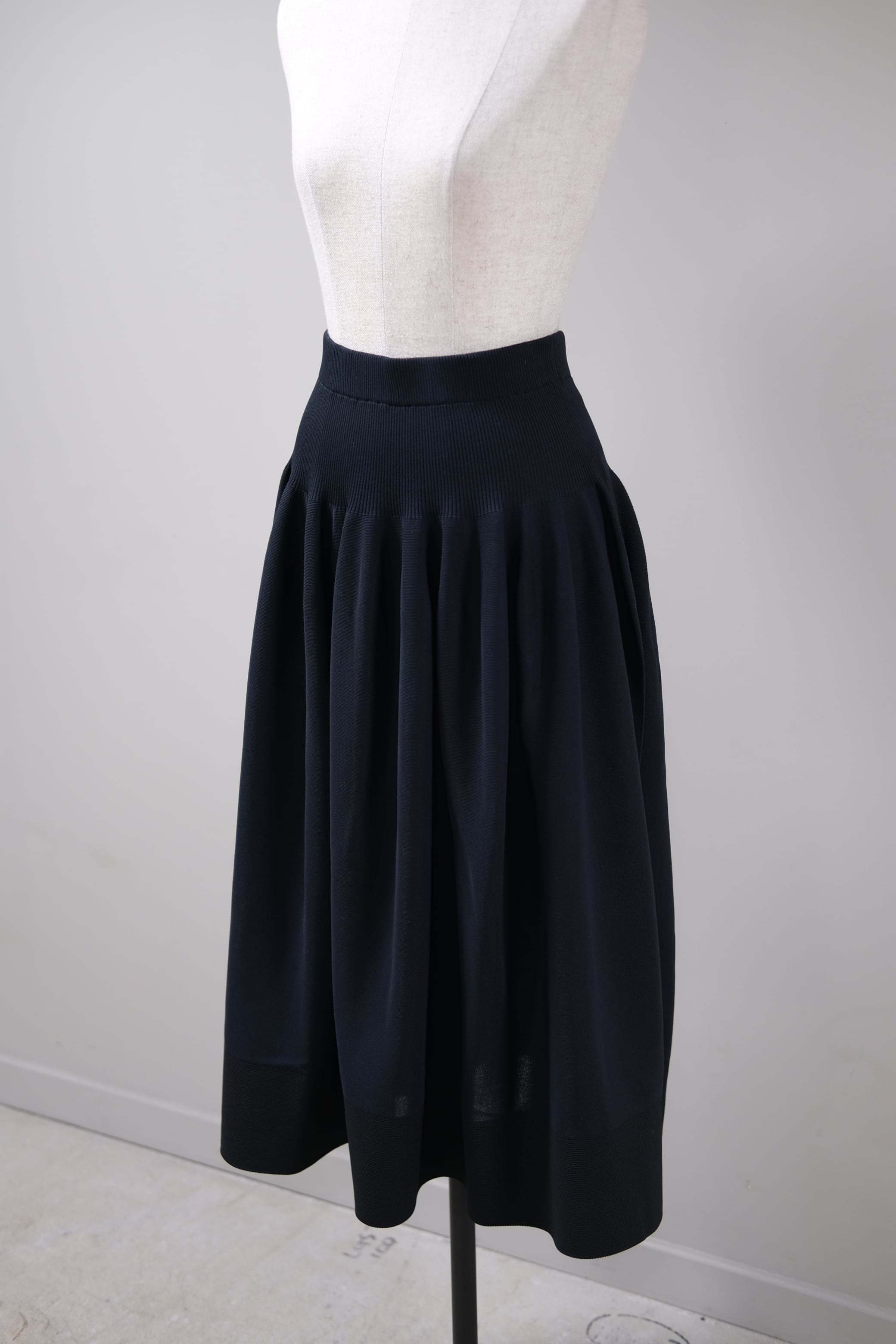 CFCL】RIVULET SKIRT - black - | loop