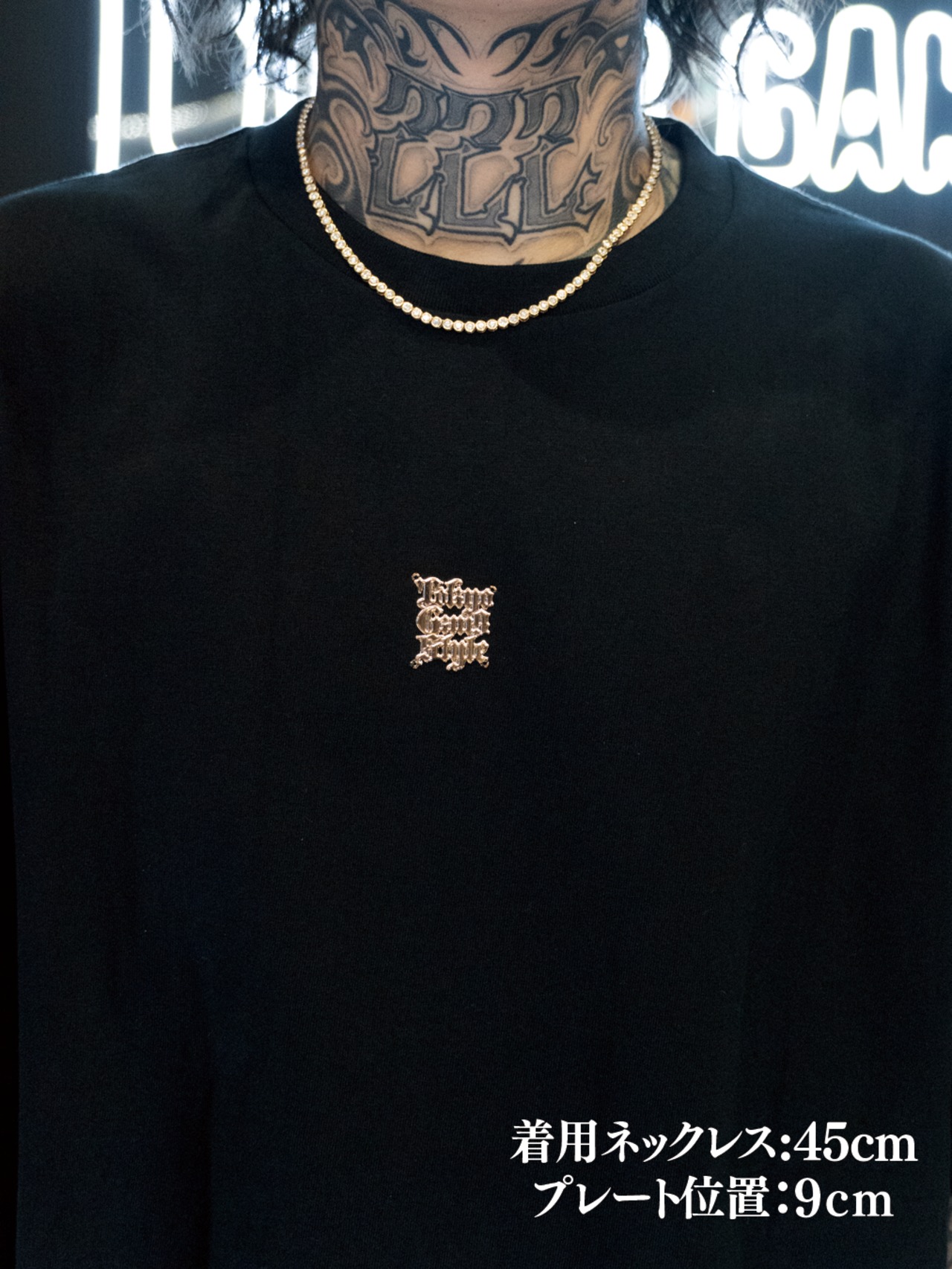 TOKYO GANG STYLE PLATE LOGO TEE（SILVER）