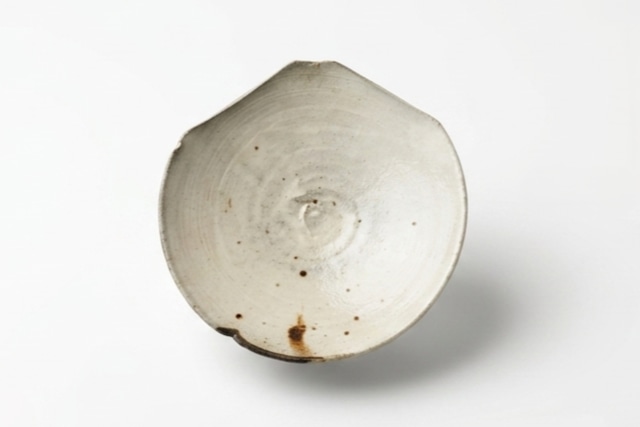 粉引形遊び五寸皿／鳥巣窯 岸田匡啓