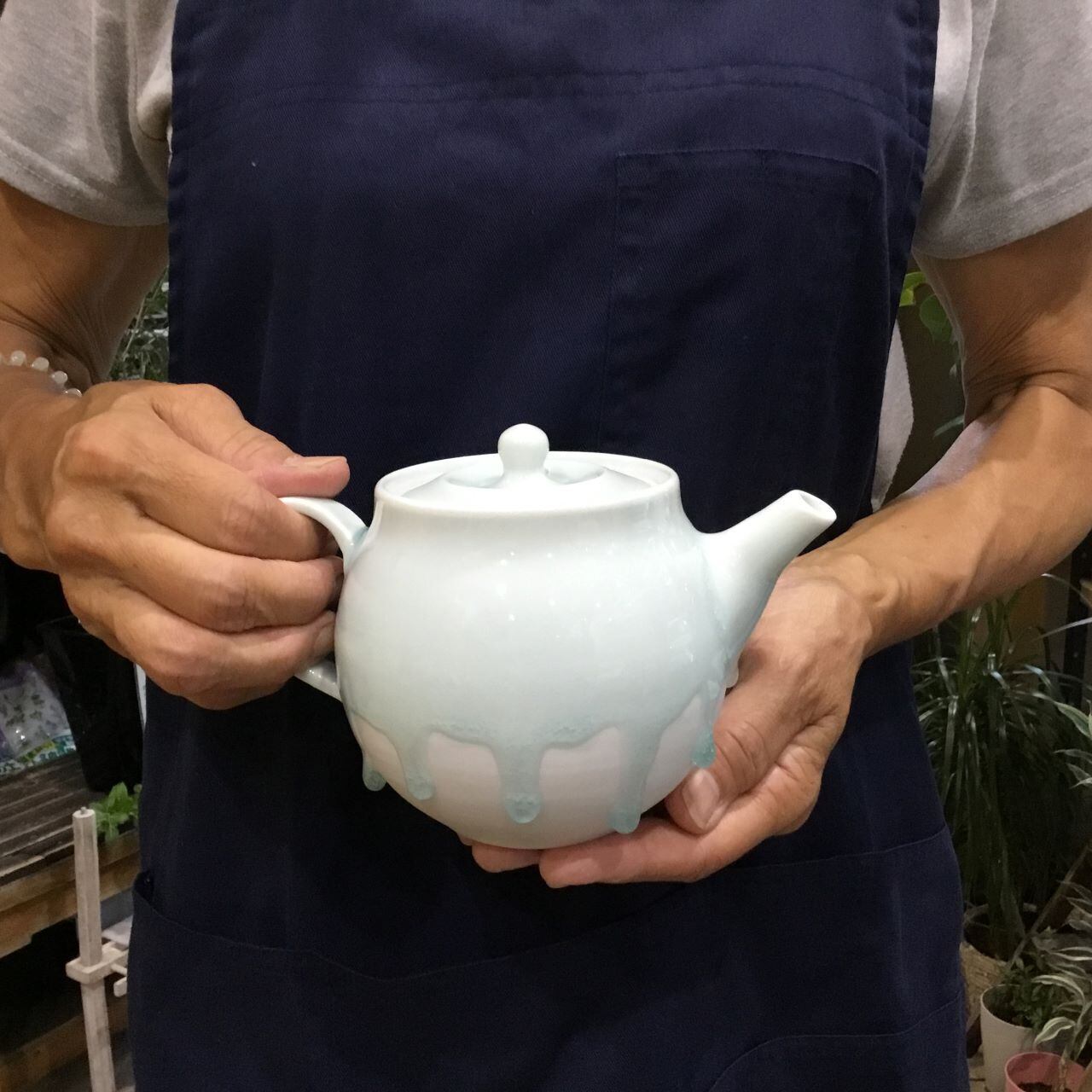 笠間焼 小林哲也作「雫 - shizuku -」 ティーポット | 趣味の園芸と