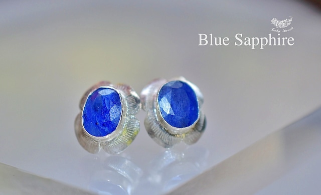 宝石カット★blue sappireシルバーピアス1191