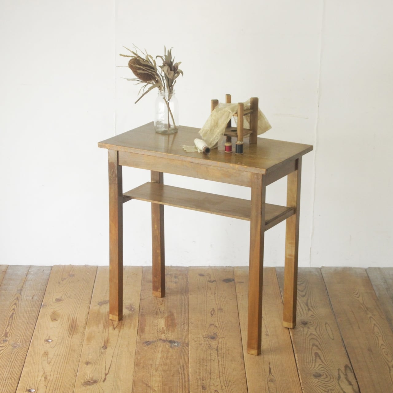 レトロ 作業台 花台 飾り台 展示台 テーブル 机 ラワン材 ナチュラル ヴィンテージ/PIK02003