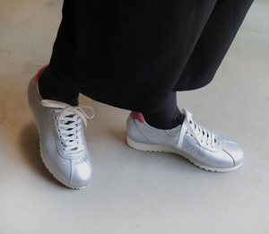 【完全受注生産】クラシックなデザインと本革の上質感！EMAのスニーカー/マットシルバー×ピンク×ブラック