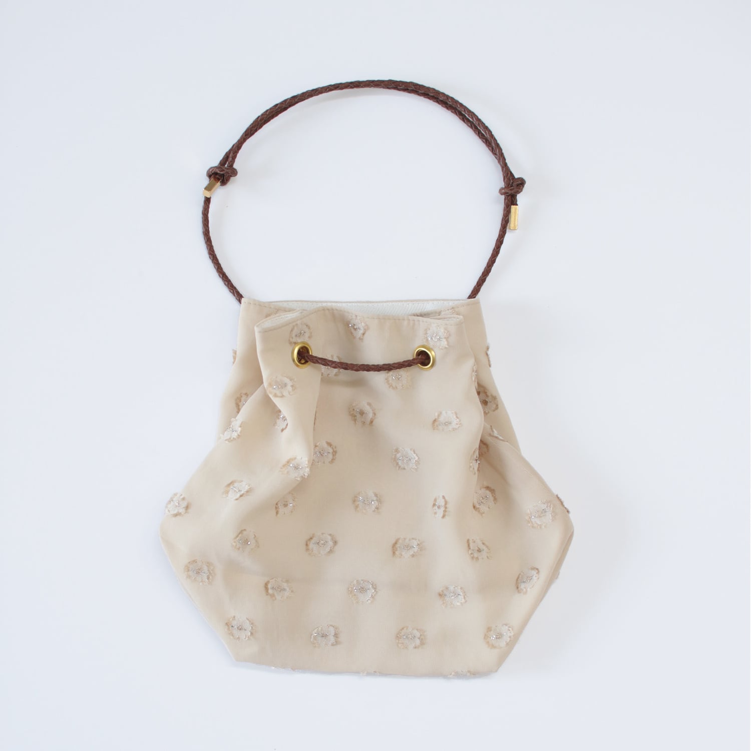 Flower motif kinchaku bag -Beige