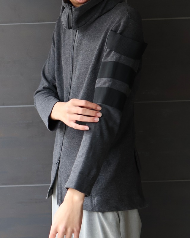 【Y-3】High neck double zip back detail top