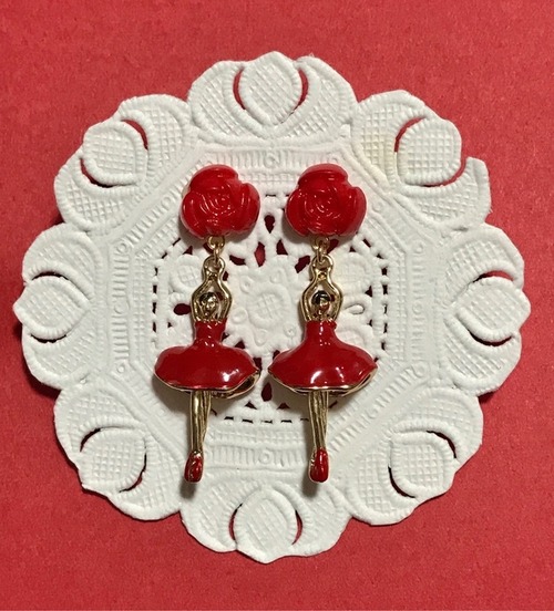 薔薇の踊り子ピアス