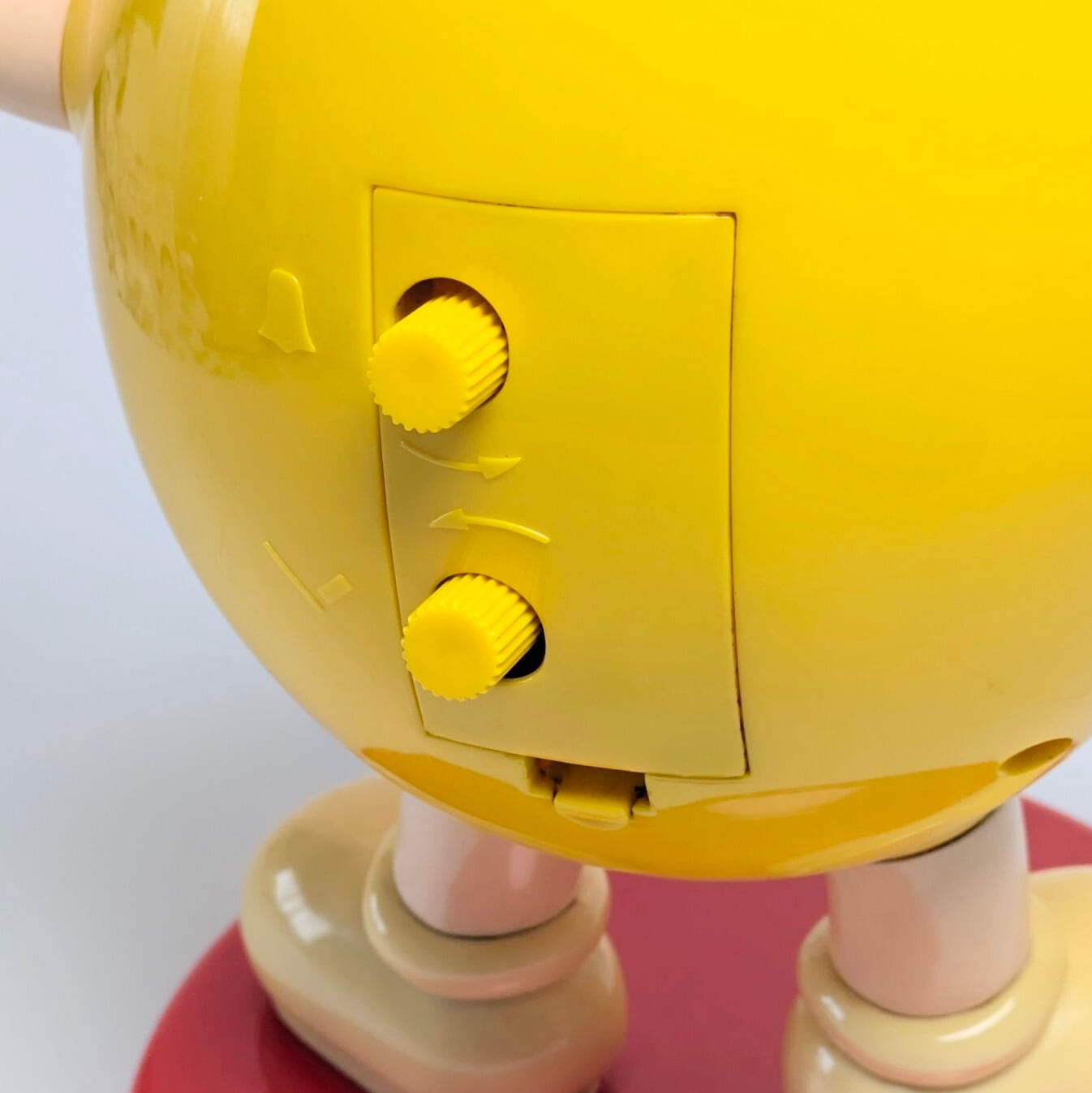 ☆ VINTAGE 90' JUNK ☆【 m&m's  ( エムアンドエムズ ) 】Alarm Bedside Clock Yellow / 目覚まし時計 / アラームクロック 〚アメリカン雑貨 アメトイ〛