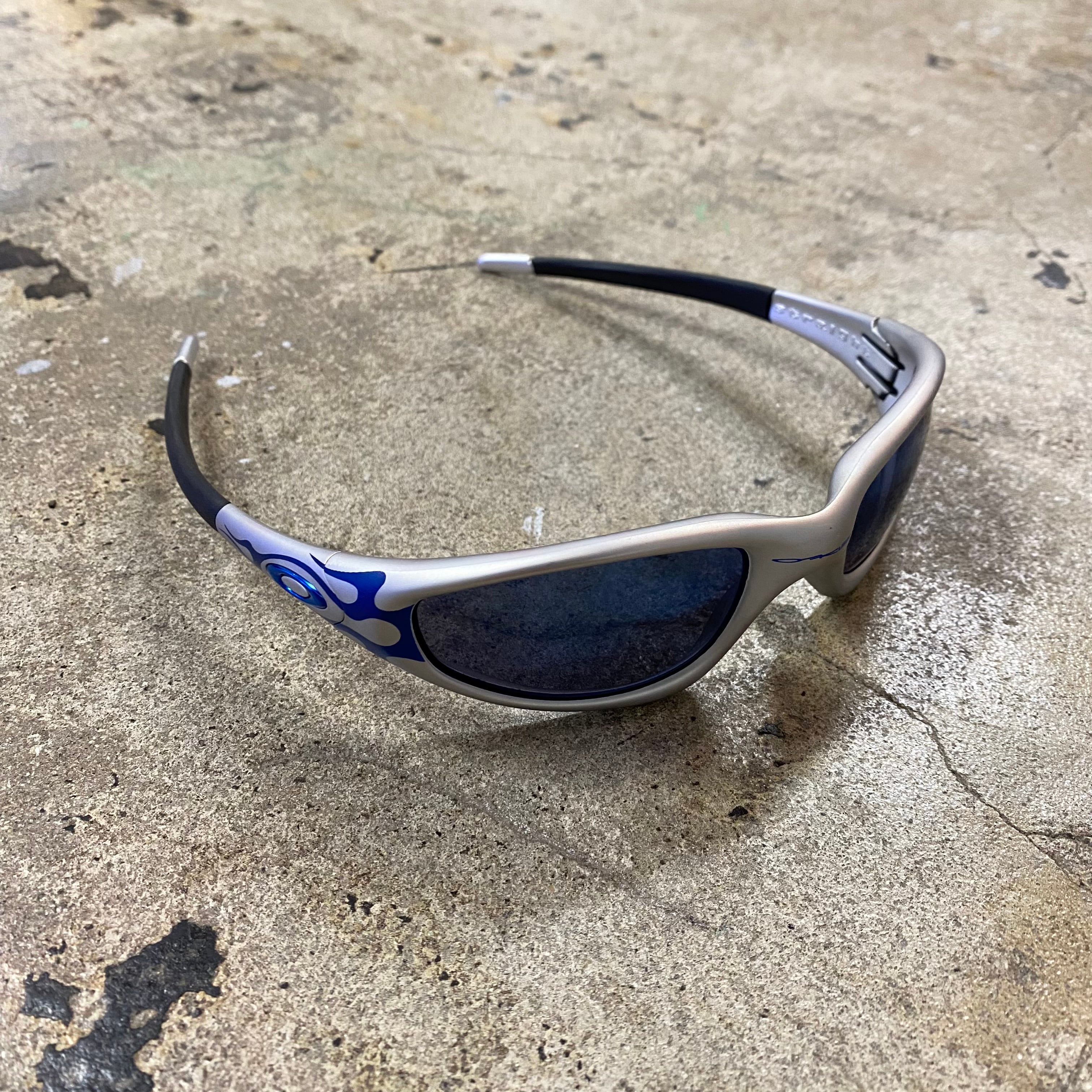 90s OAKLEY STRAIGHT JACKET FMJ BLUE FLAMES | GALAXIES