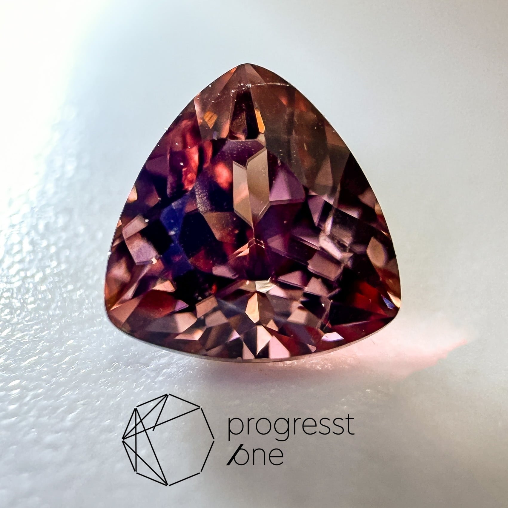 シェリーピンクジルコン 2.79ct