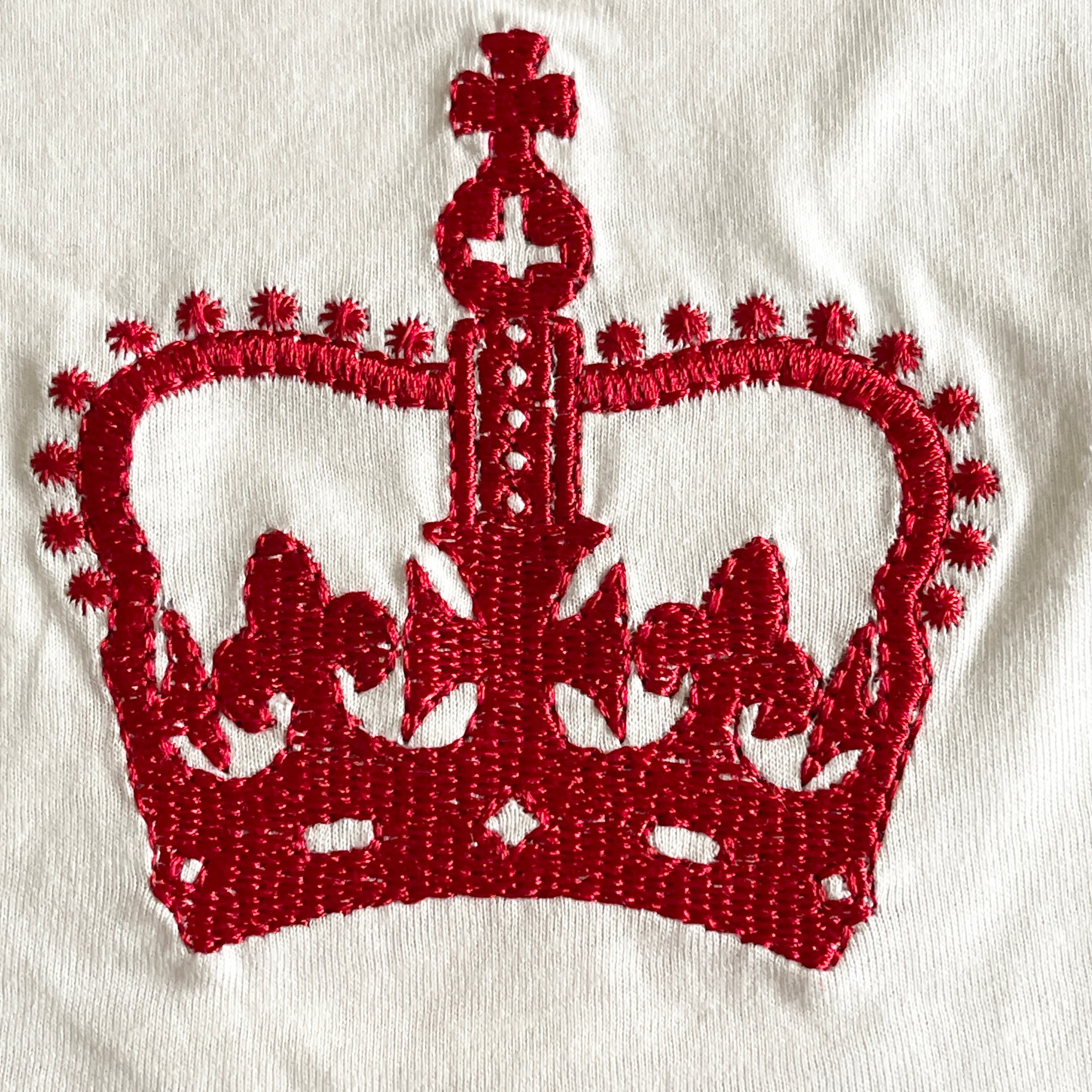 20%OFF! 『Westminster Abbey』Embroidered Crown Bib クラウン絵柄　スタイ