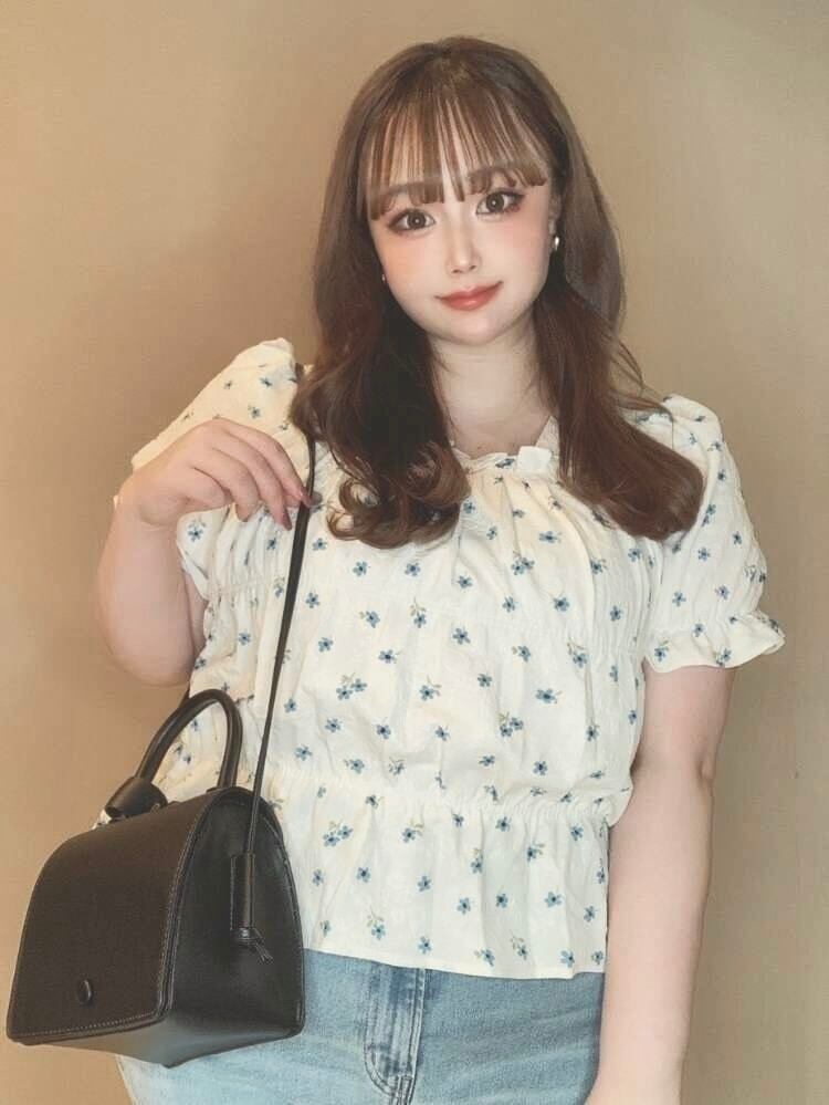 小花柄ギャザーショートブラウス フリル スクエアネック フリル パフスリーブ くしゅカワ 大きいサイズ 韓国 Ch4038 可愛い大きいサイズ韓国 レディースファッション通販 Chulachula チュラチュラ 小花柄ギャザーショートブラウス フリル スクエアネック フリル パフスリーブ くしゅカワ 大きいサイズ 韓国 Ch4038 可愛い大きいサイズ韓国 レディースファッション通販 Chulachula チュラチュラ