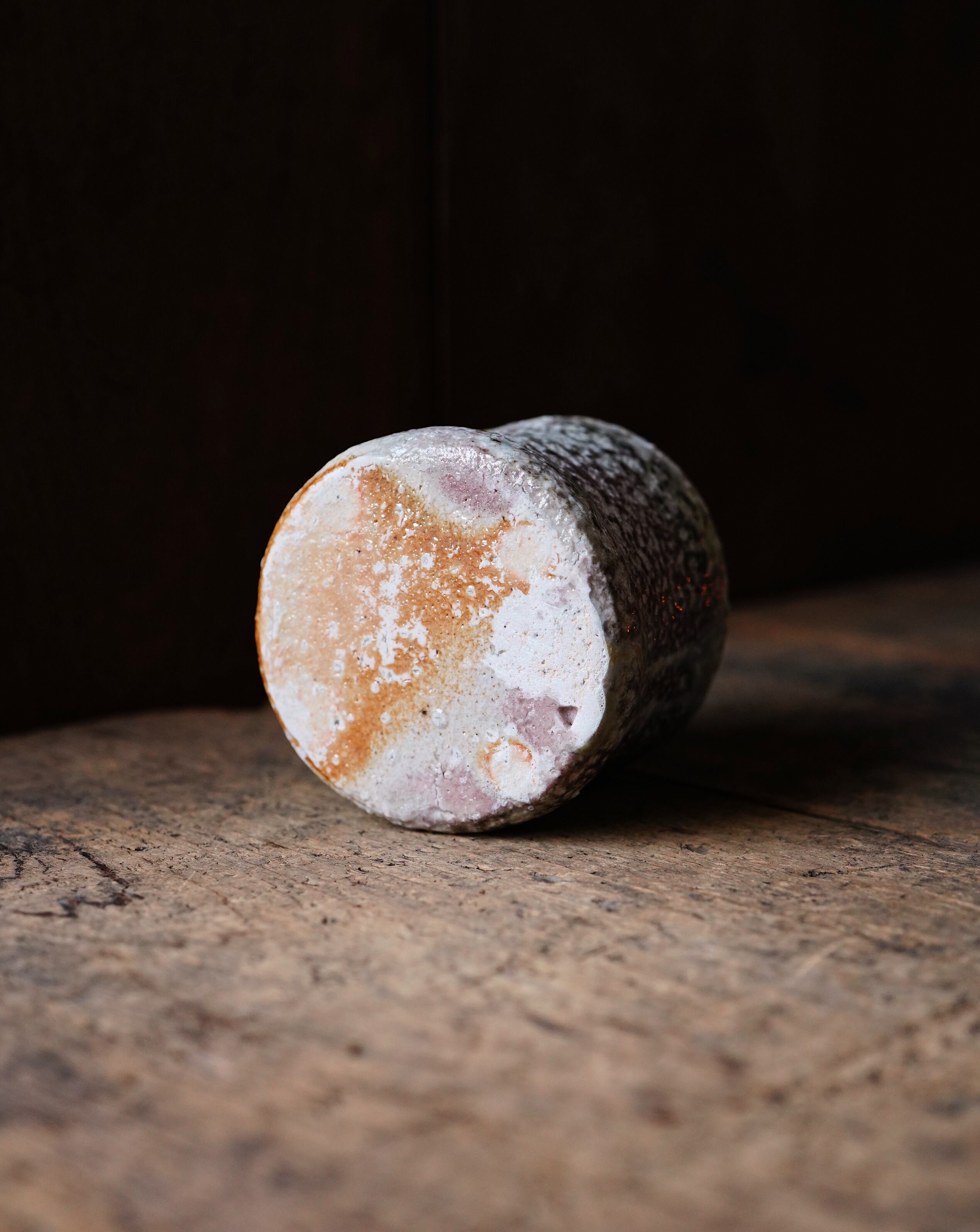 灰被むち湯呑 / うーたん・うしろ | hitsujitoyagi