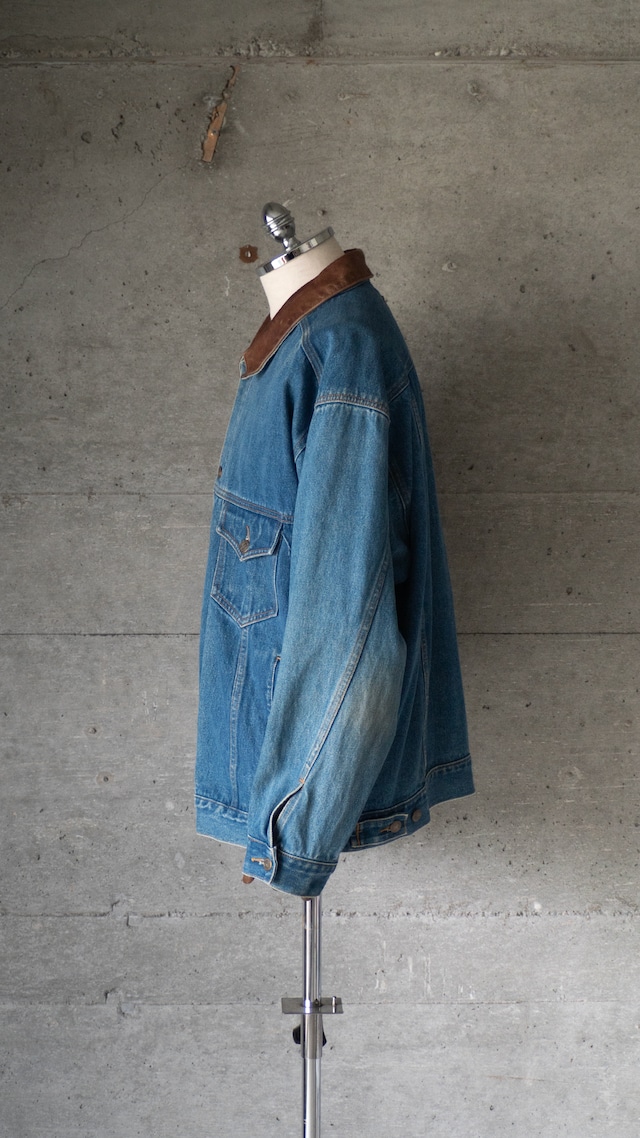 "MARLBORO COUNTRY STORE" 1990s Leather collar denim jacket