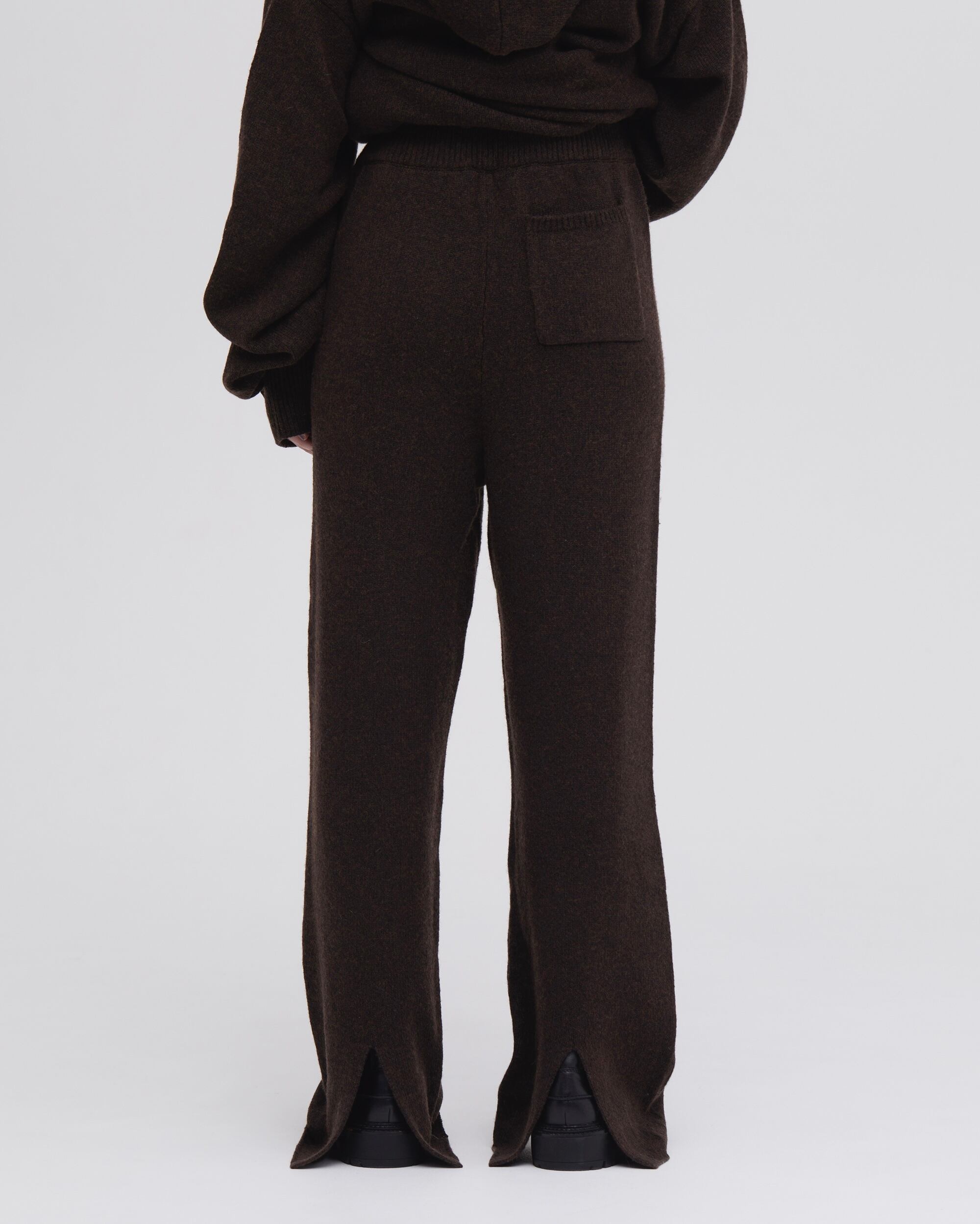 Knitted Straight Pants(BROWN) | selenahelios 