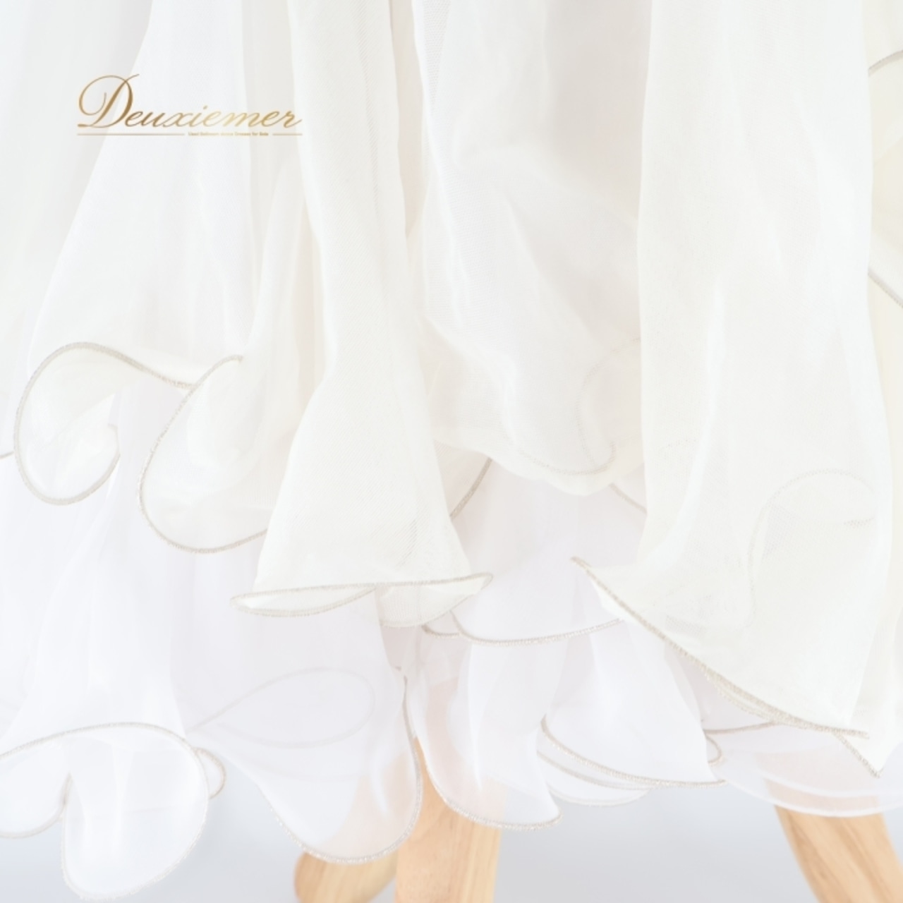 社交ダンス 衣装 スタンダードドレス ワンピース ドレス スタンダード SEKINE セキネ 白 フリル レース 上品 ダンス パーティ 発表会 かわいい ホワイト系 お洒落 フェミニン 大きな袖シンプル ふんわり