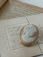 西ドイツ Vintage カメオブローチ アクセサリー ピンク 女性の横顔 WESTERN GERMANY 西ドイツ デッドストック アクセサリー 装飾材 カルトナージュ