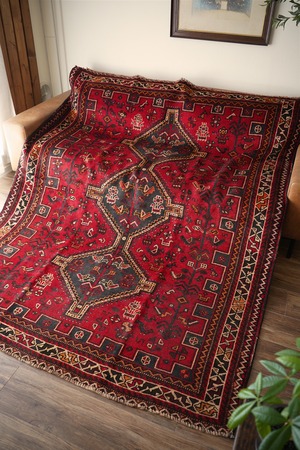 【585】Vintage Persian Shiraz Qashqai rug 1970's