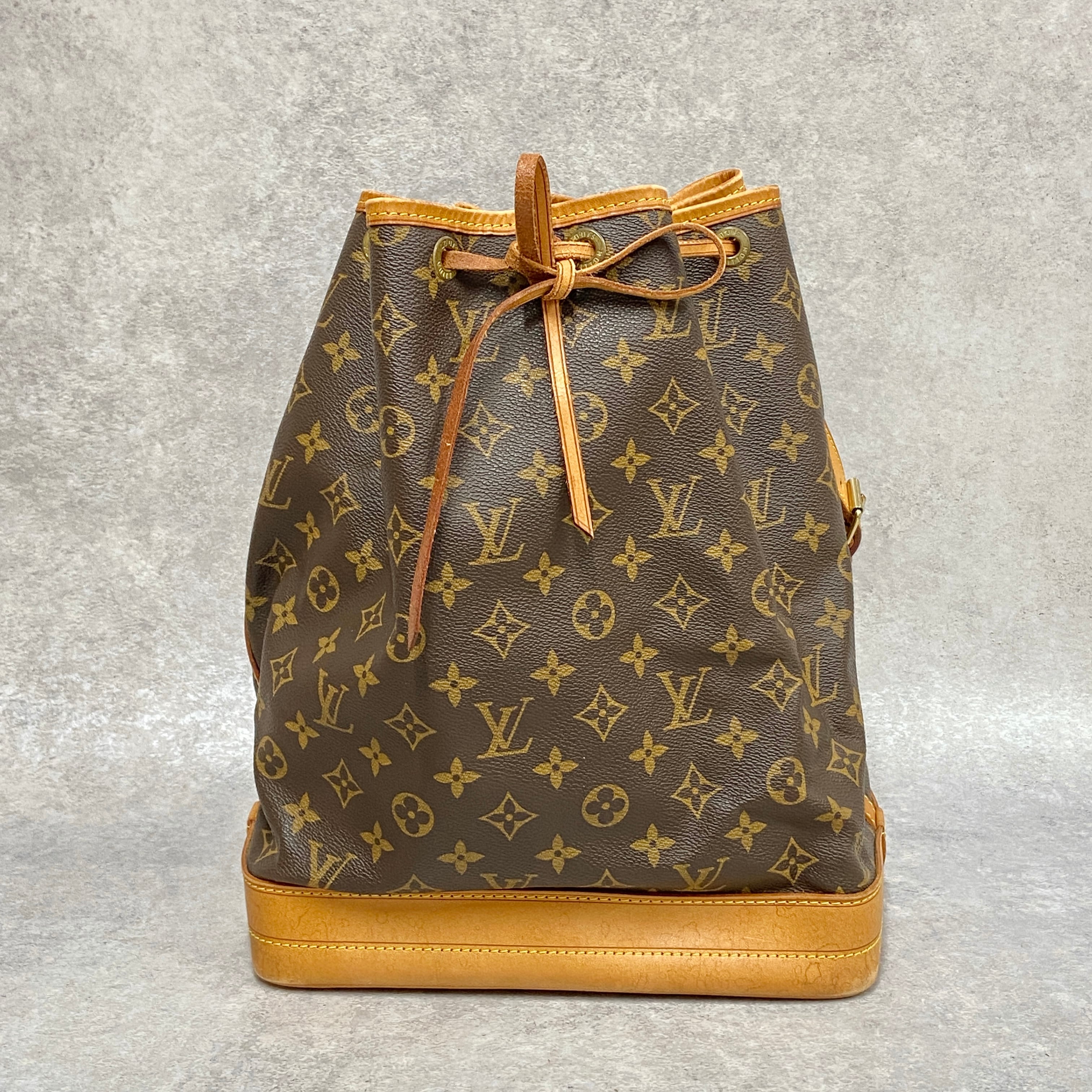 LOUIS VUITTON ルイヴィトン ノエ モノグラム 巾着 バック