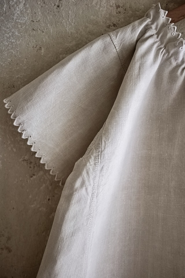 フランス 1900s リネン 灰色サーカスとピエロギャザーワンピースc アンティーク