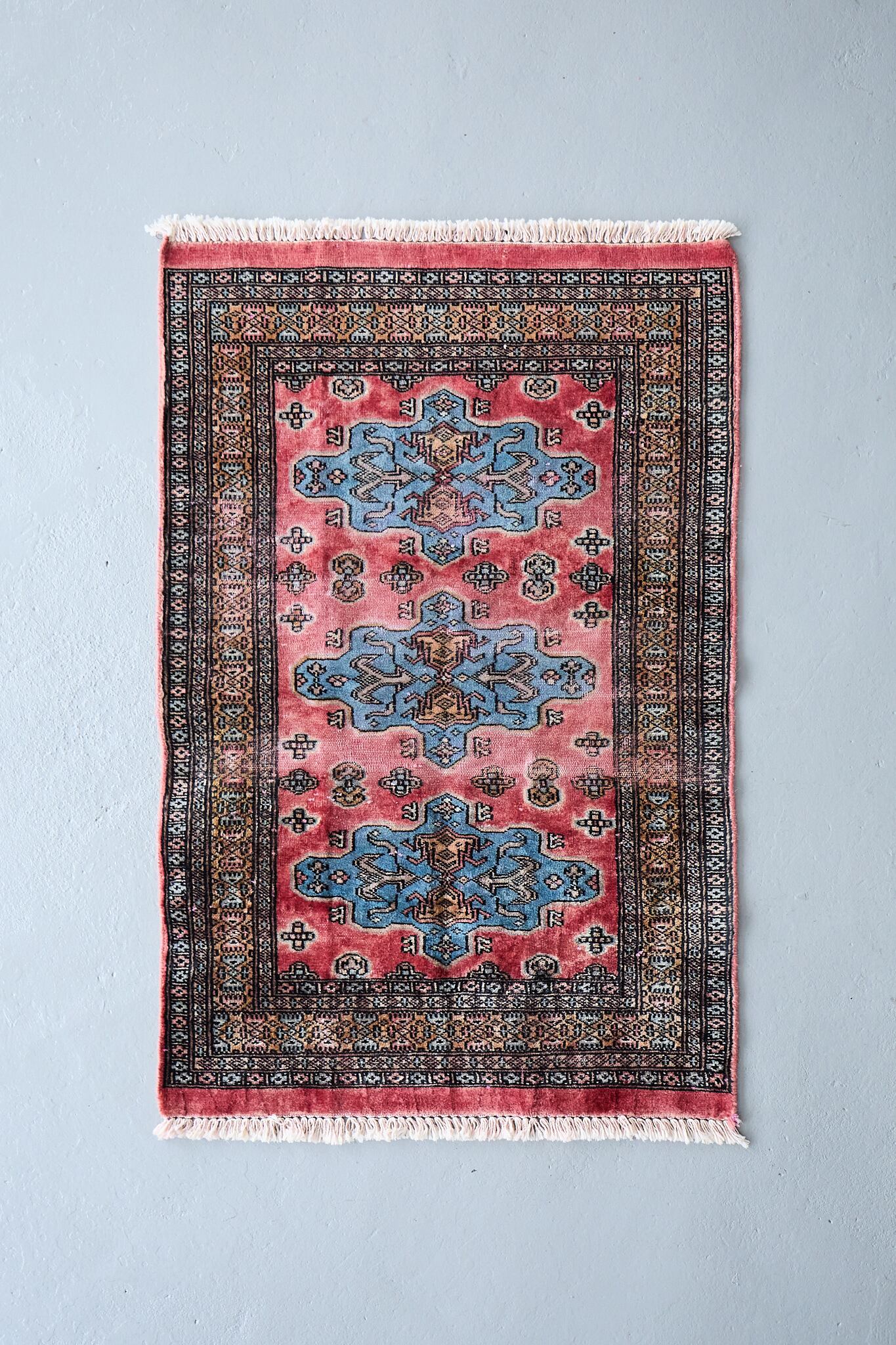 No.161 ヴィンテージラグ ラホール産 トライバルラグ(119×79cm)青・赤・茶・紺