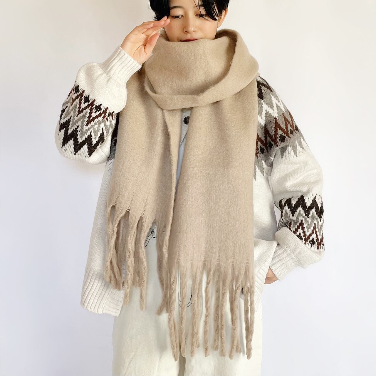 Brushed fabric stole (sand beige)