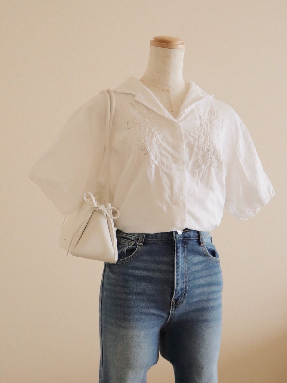 ●Hand embroidery flower design ramie & cotton shirt