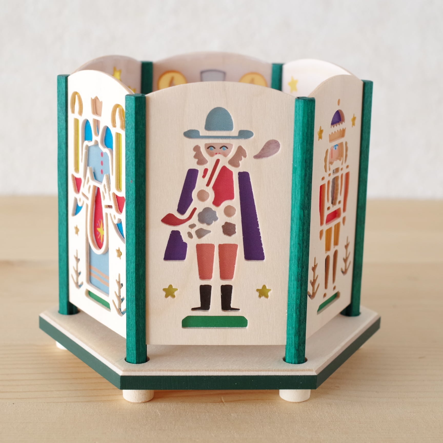 ライナーフラット キャンドルホルダー ザイフェン | 木のおもちゃ専門